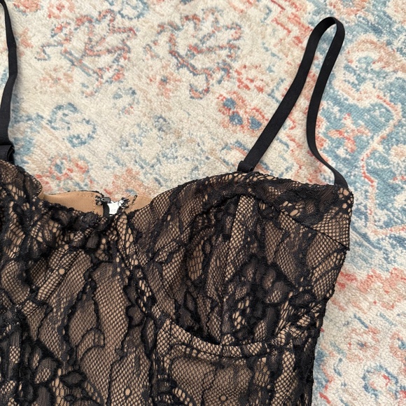 Good American Lace Bustier Top | Small | Black - Picture 3 of 7